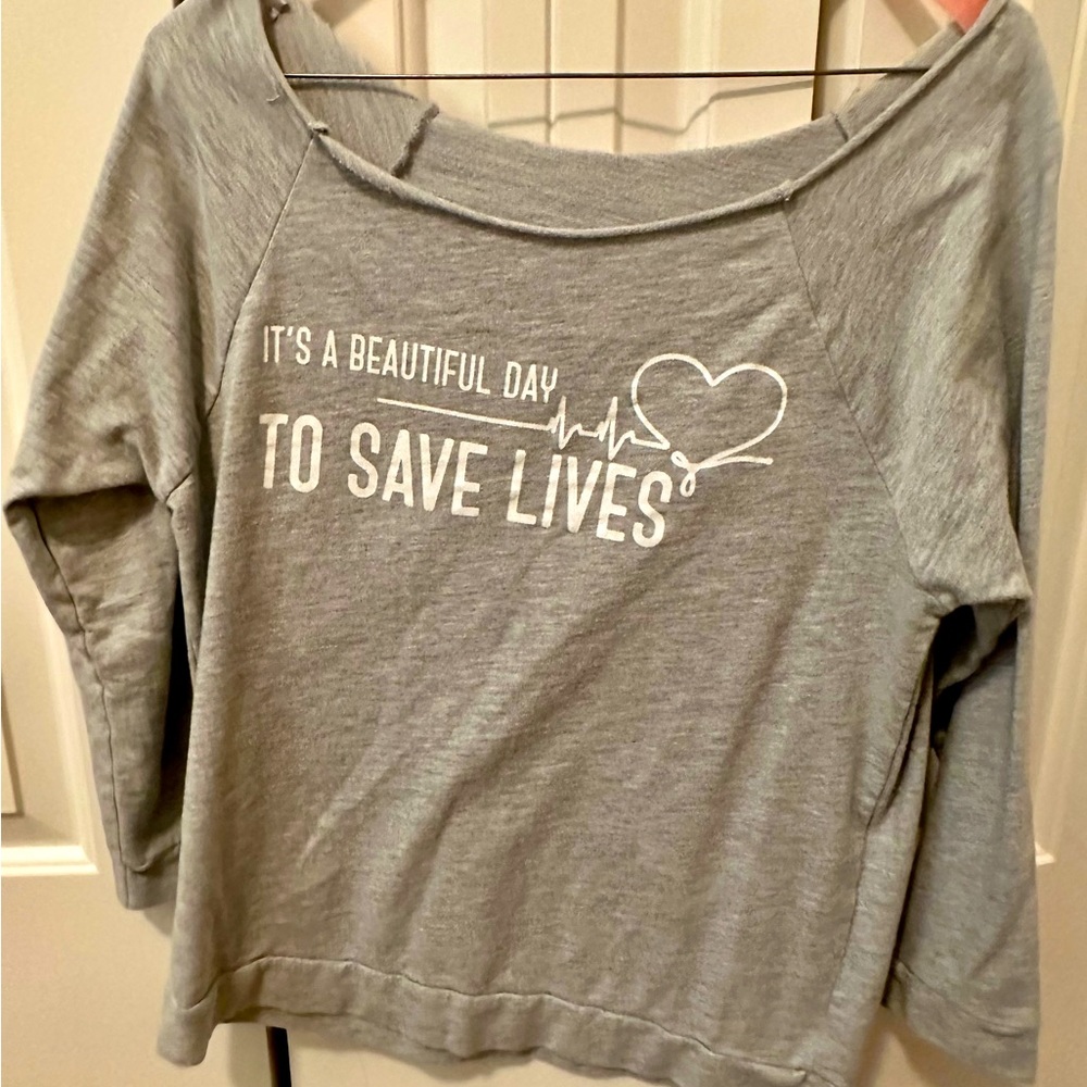 Greys Anatomy It’s A Beautiful Day To Save Lives Shirt Size Medium